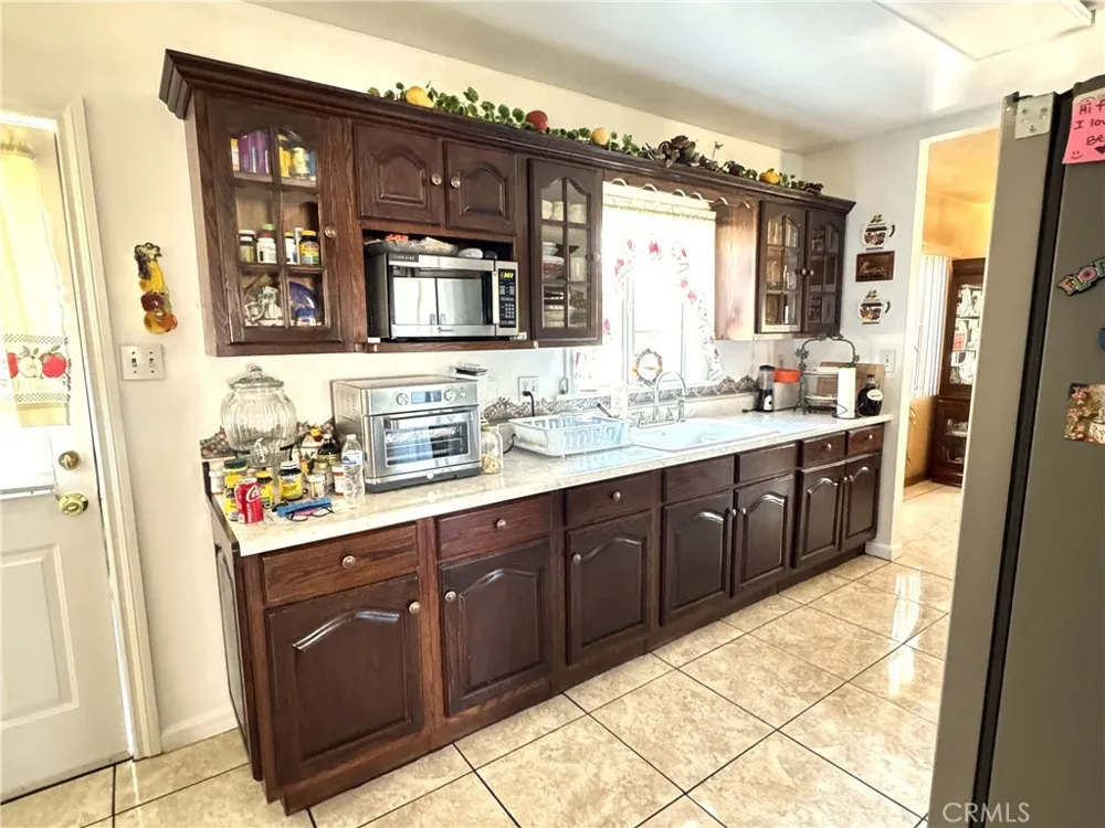 3425 Walnut Huntington Park, CA 90255