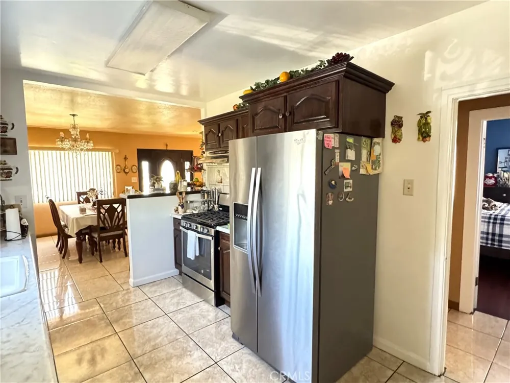 3425 Walnut Huntington Park, CA 90255