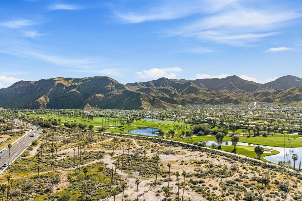2917 Cervantes Court Palm Springs, CA 92264