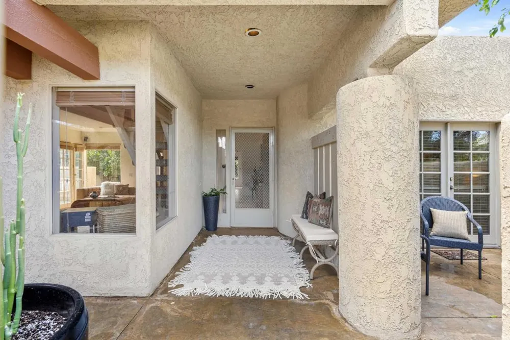 2917 Cervantes Court Palm Springs, CA 92264