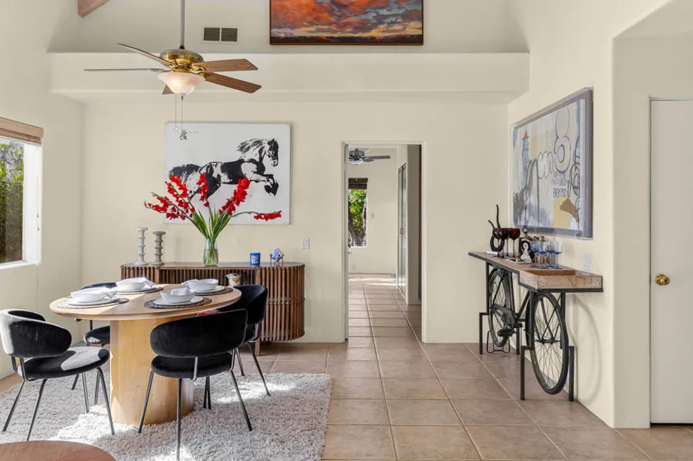 2917 Cervantes Court Palm Springs, CA 92264