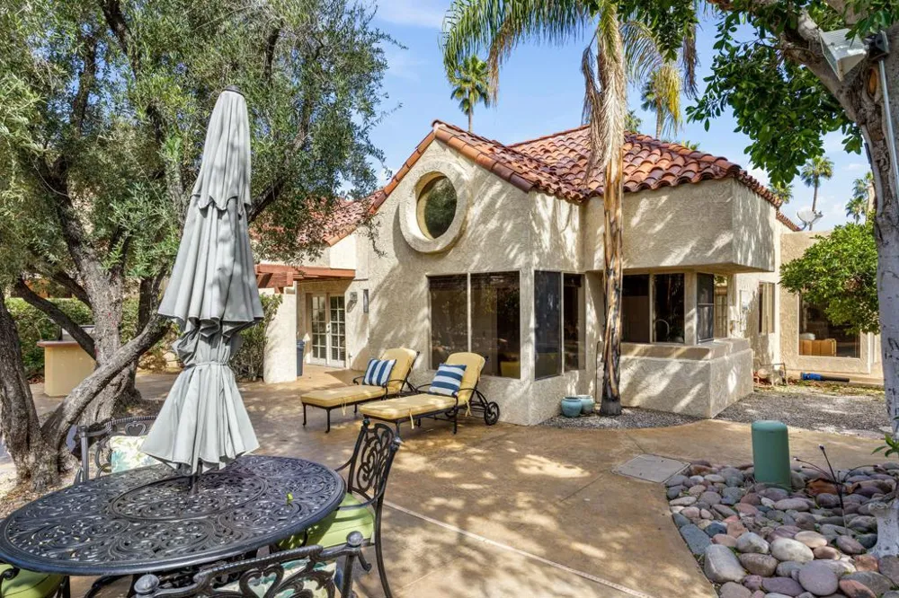 2917 Cervantes Court Palm Springs, CA 92264