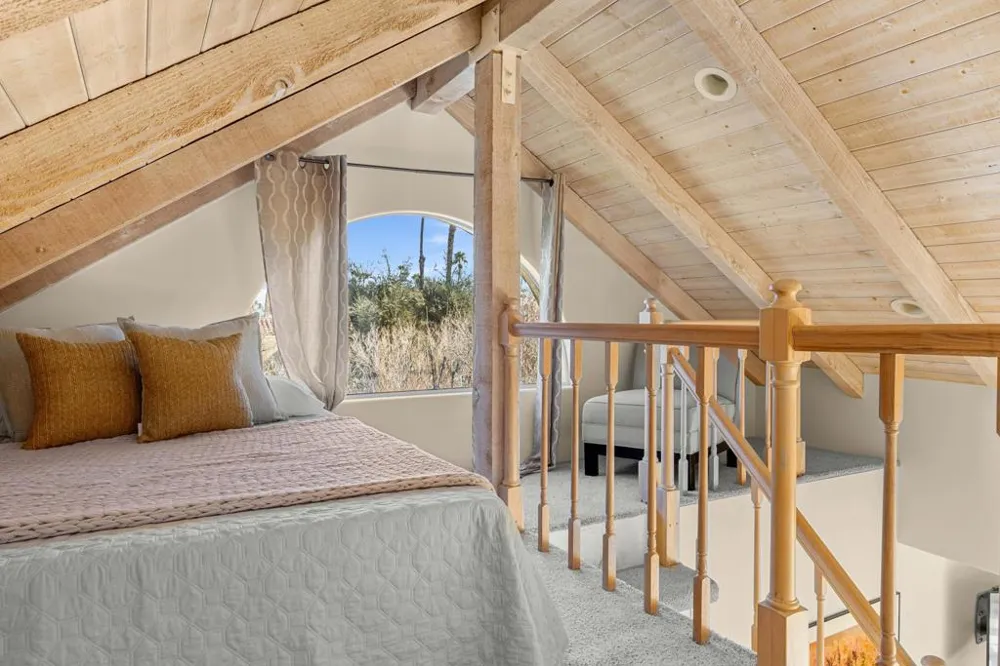 2917 Cervantes Court Palm Springs, CA 92264