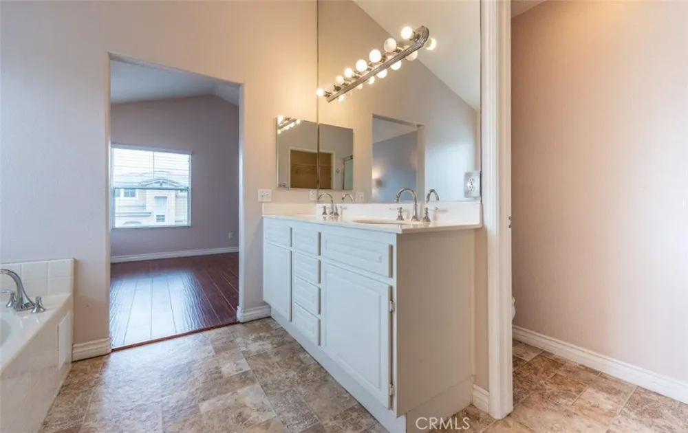 14136 Visions Drive La Mirada, CA 90638