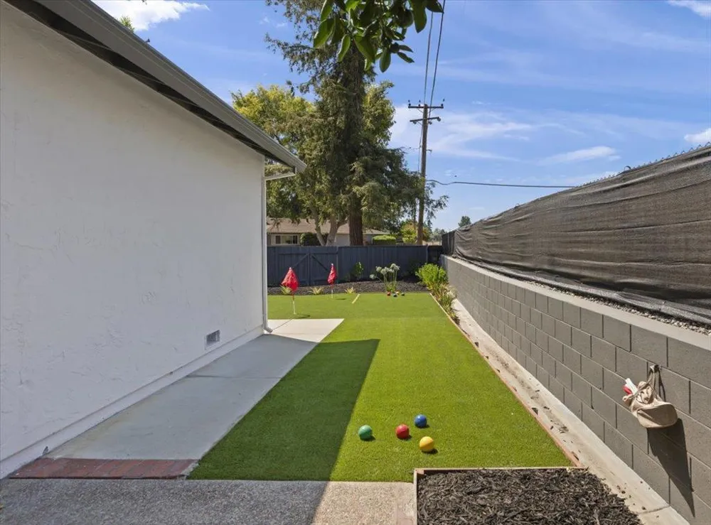 2514 Nightingale Drive San Jose, CA 95125