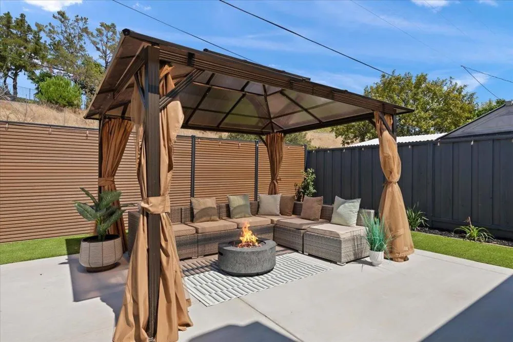 2514 Nightingale Drive San Jose, CA 95125
