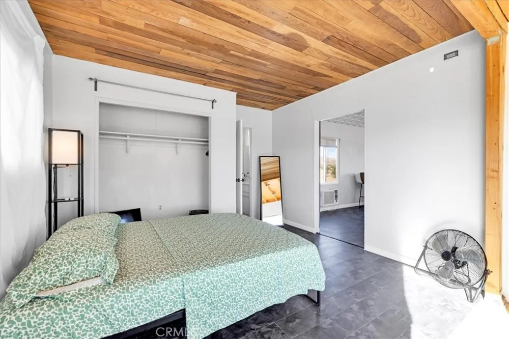 84753 Eddie Albert 29 Palms, CA 92277