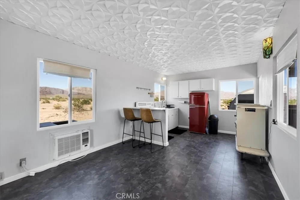 84753 Eddie Albert 29 Palms, CA 92277