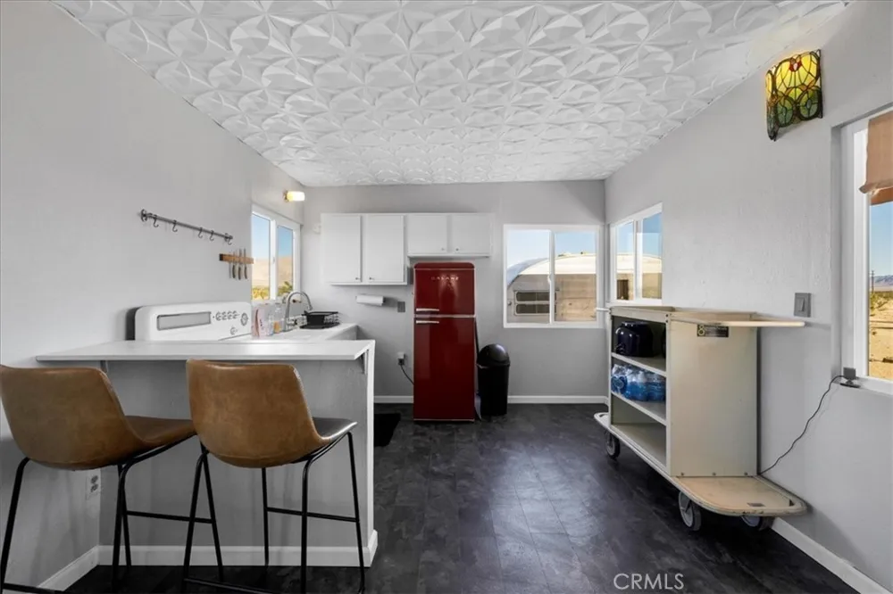 84753 Eddie Albert 29 Palms, CA 92277