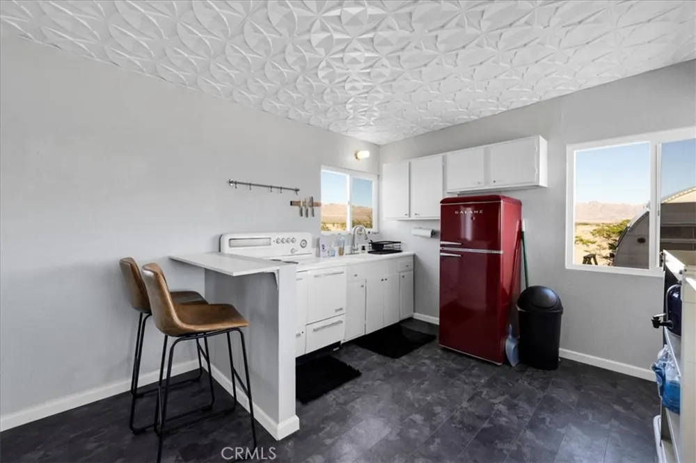 84753 Eddie Albert 29 Palms, CA 92277