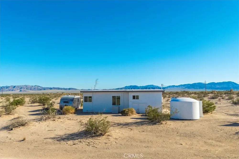 84753 Eddie Albert 29 Palms, CA 92277