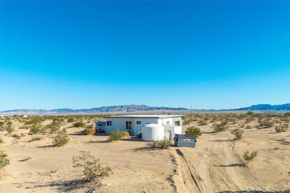 84753 Eddie Albert 29 Palms, CA 92277