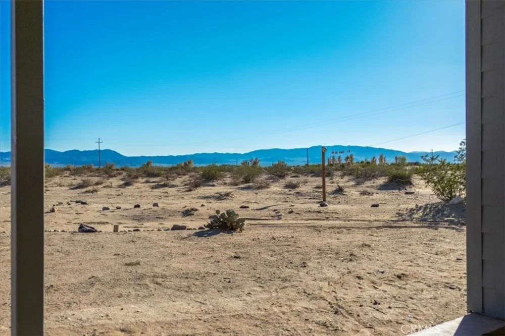 84753 Eddie Albert 29 Palms, CA 92277