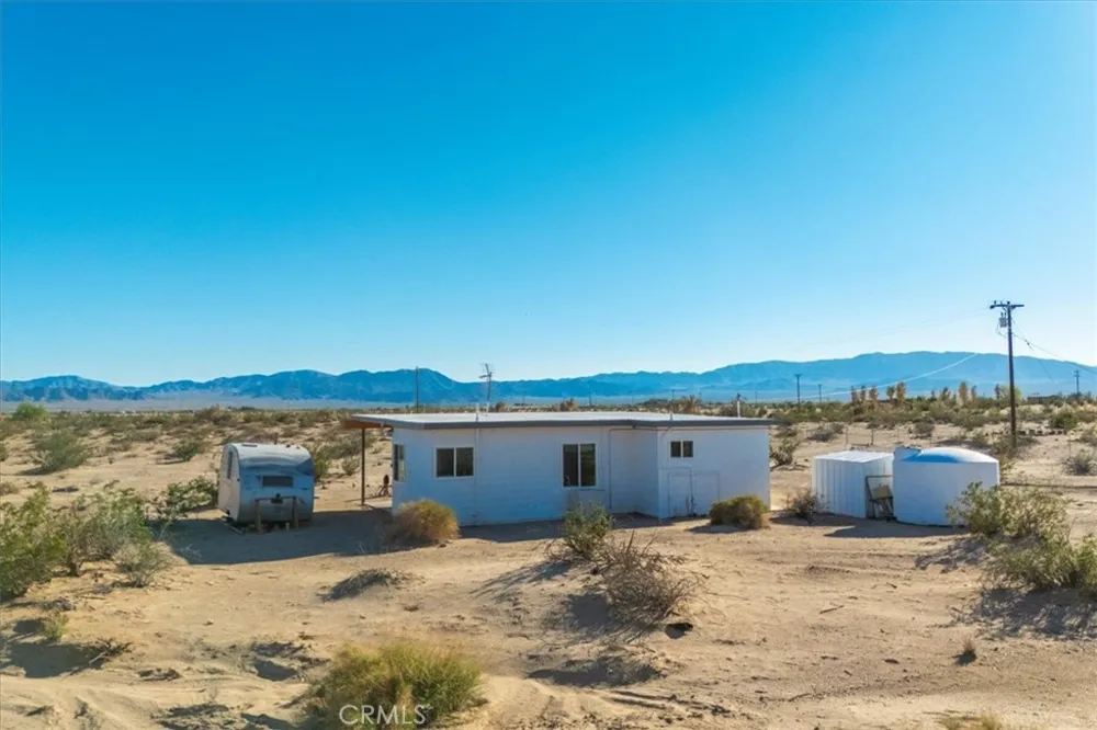84753 Eddie Albert 29 Palms, CA 92277