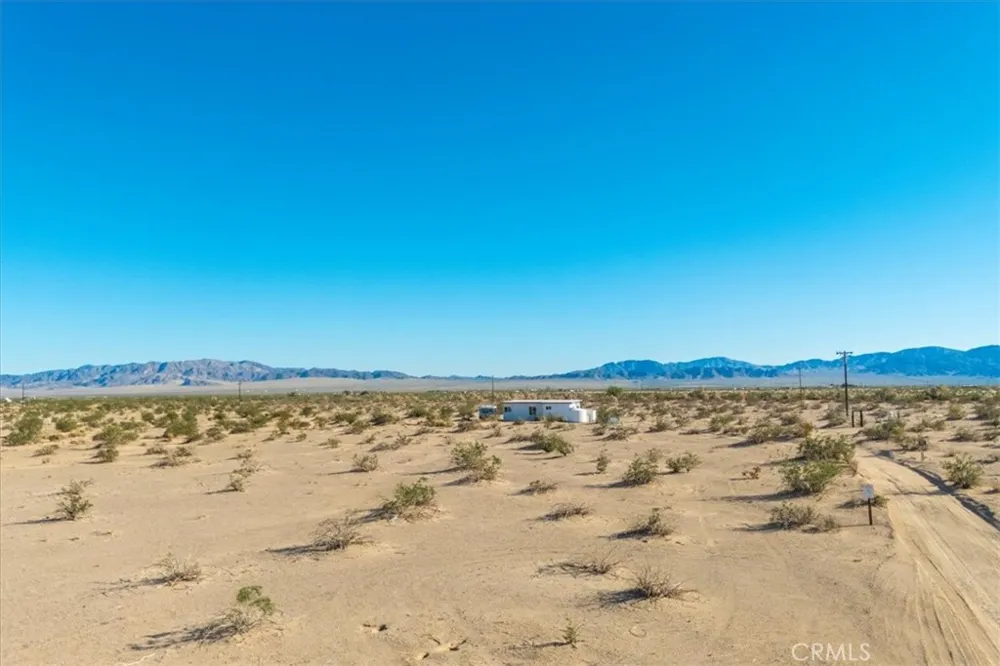 84753 Eddie Albert 29 Palms, CA 92277