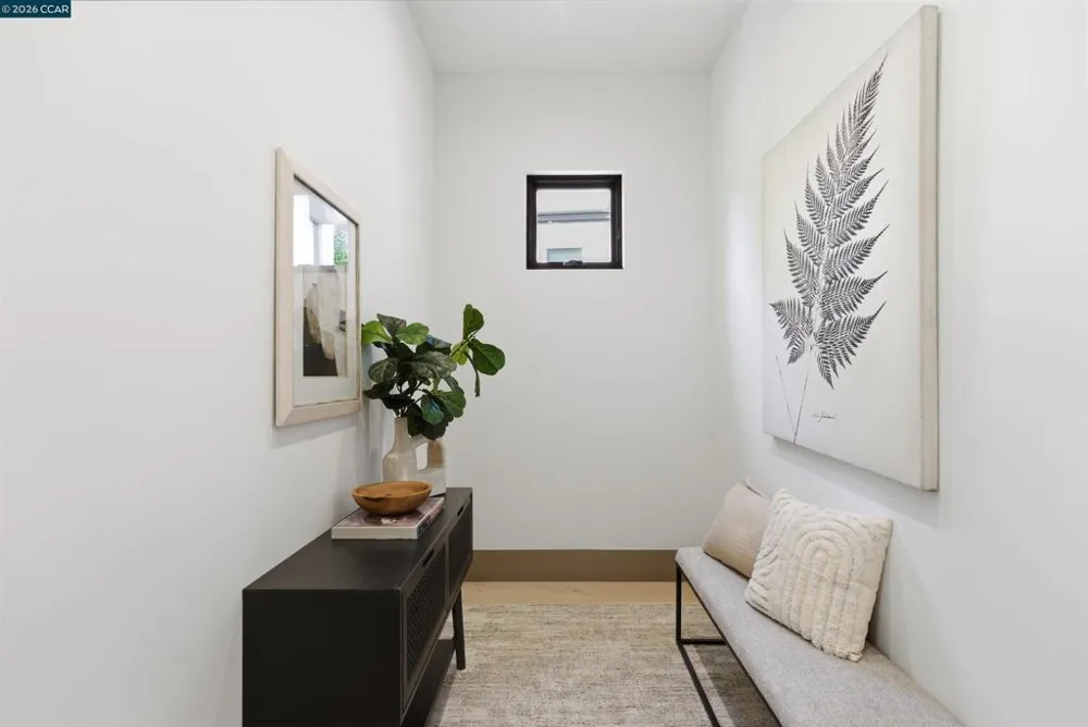 11 Bigleaf Road Orinda, CA 94563