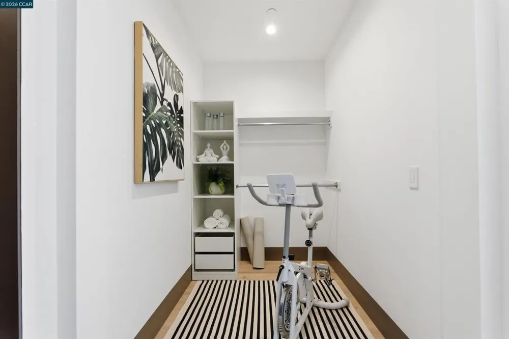 11 Bigleaf Road Orinda, CA 94563