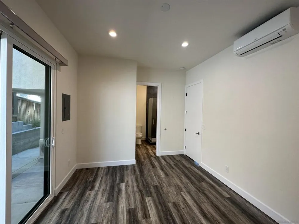 426 Sloane Ave San Diego, CA 92103