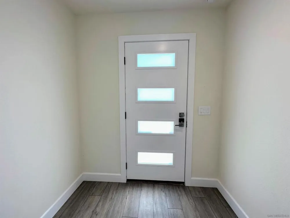 426 Sloane Ave San Diego, CA 92103