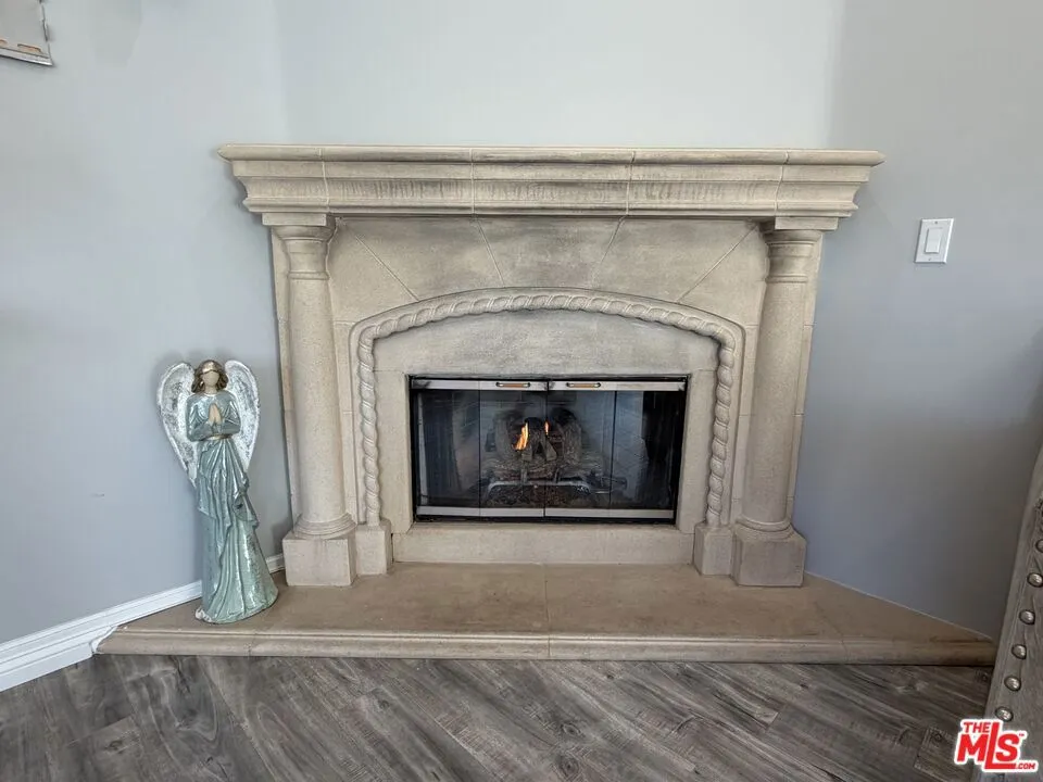 10006 Samoa Avenue Tujunga, CA 91042