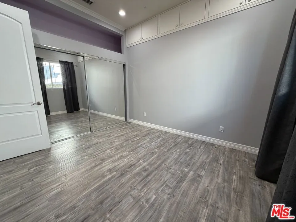 10006 Samoa Avenue Tujunga, CA 91042