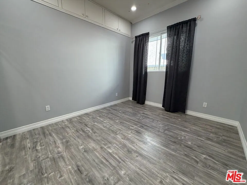 10006 Samoa Avenue Tujunga, CA 91042