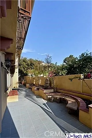 10214 Fernglen Avenue #4 Tujunga, CA 91042