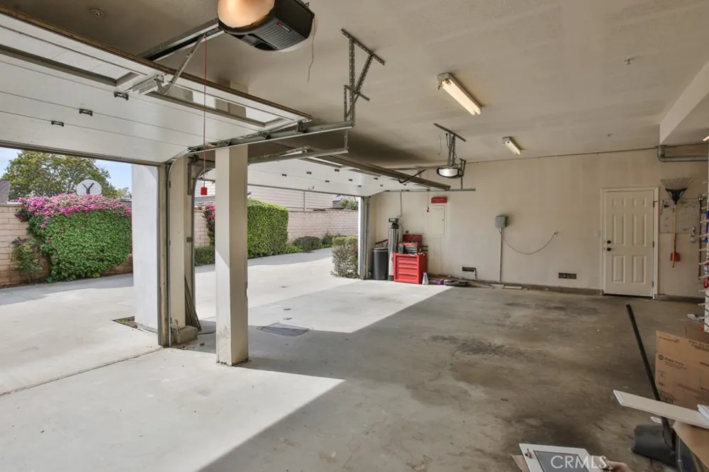 4486 Southern Pointe Lane Yorba Linda, CA 92886