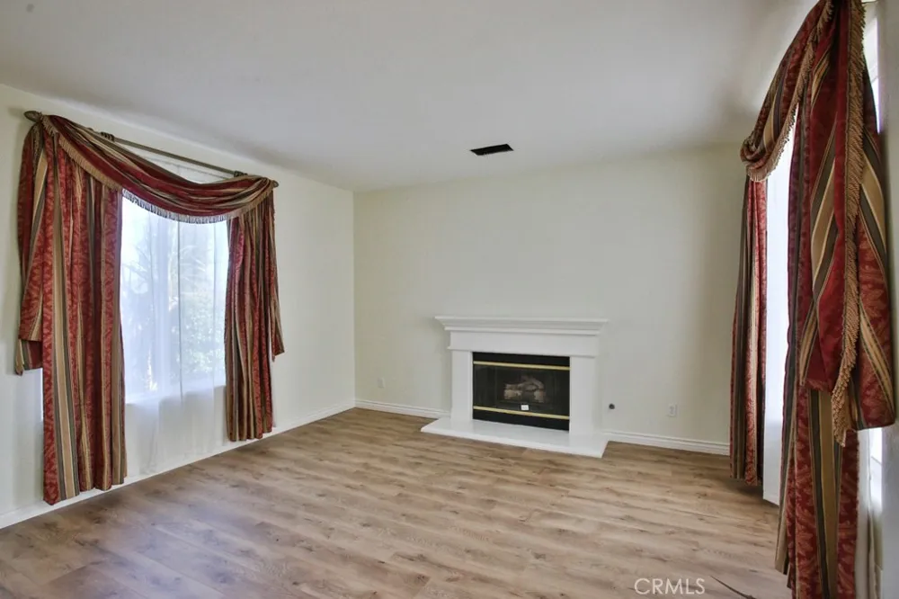 4486 Southern Pointe Lane Yorba Linda, CA 92886