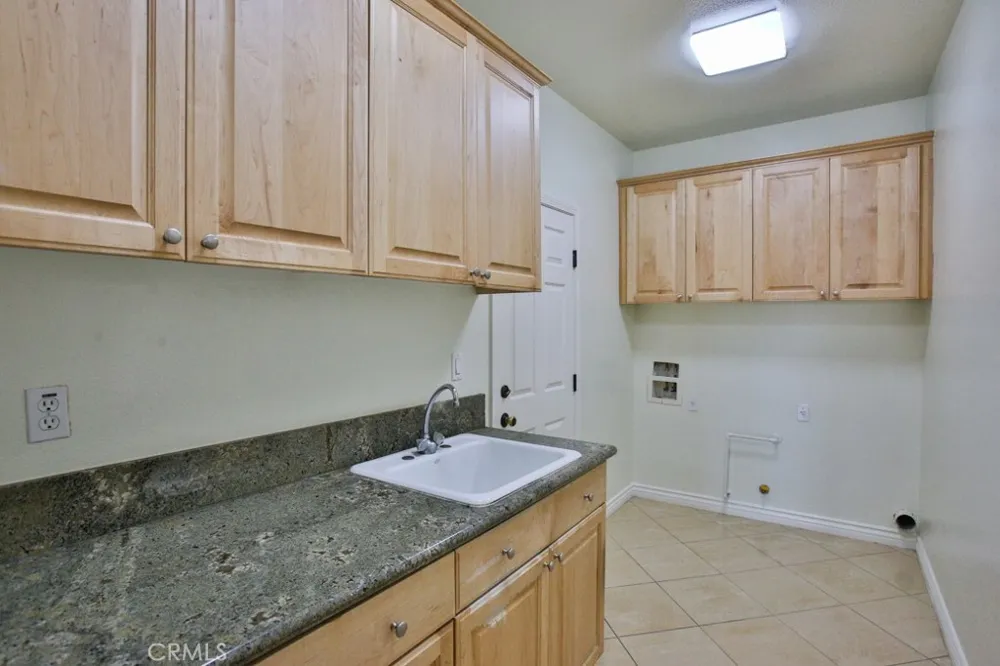 4486 Southern Pointe Lane Yorba Linda, CA 92886