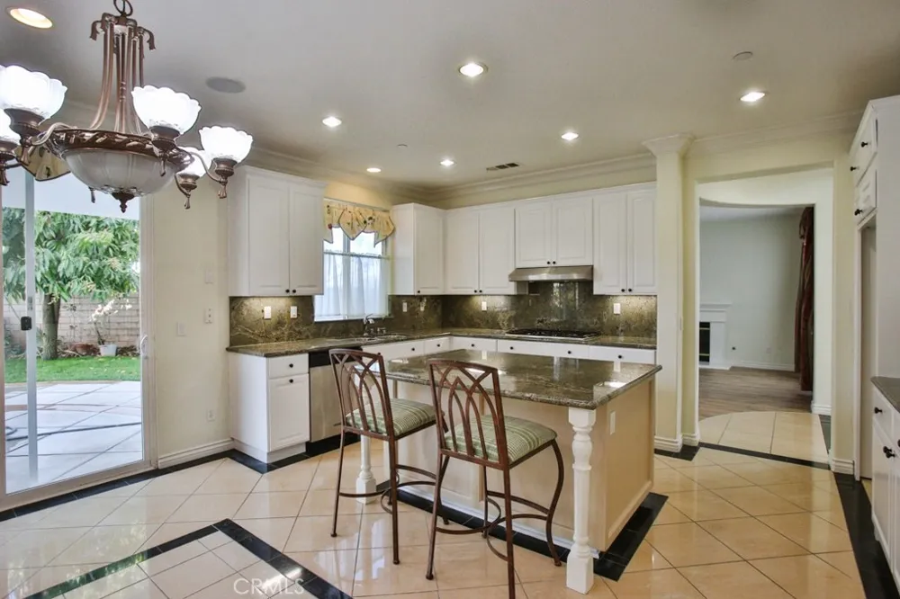 4486 Southern Pointe Lane Yorba Linda, CA 92886
