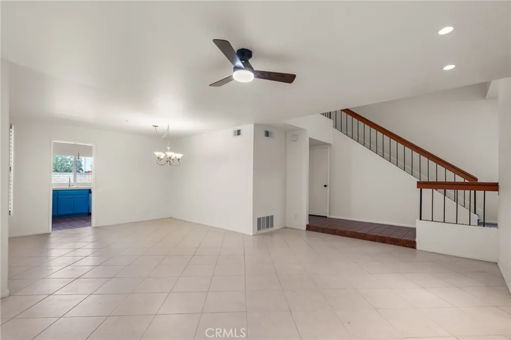4431 Honeyglen Court Moorpark, CA 93021