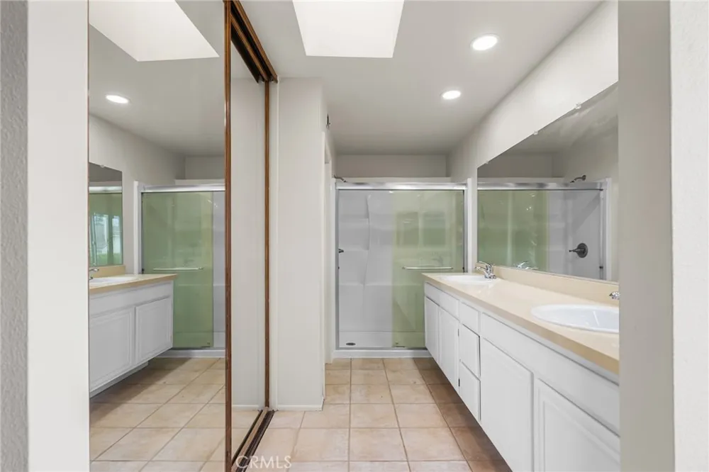 4431 Honeyglen Court Moorpark, CA 93021