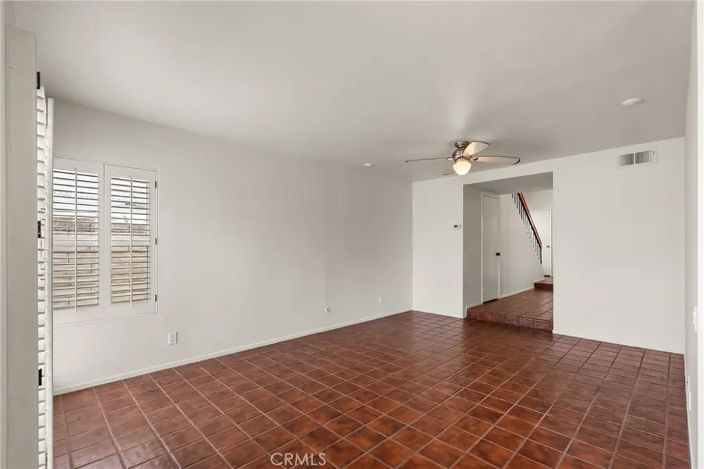 4431 Honeyglen Court Moorpark, CA 93021