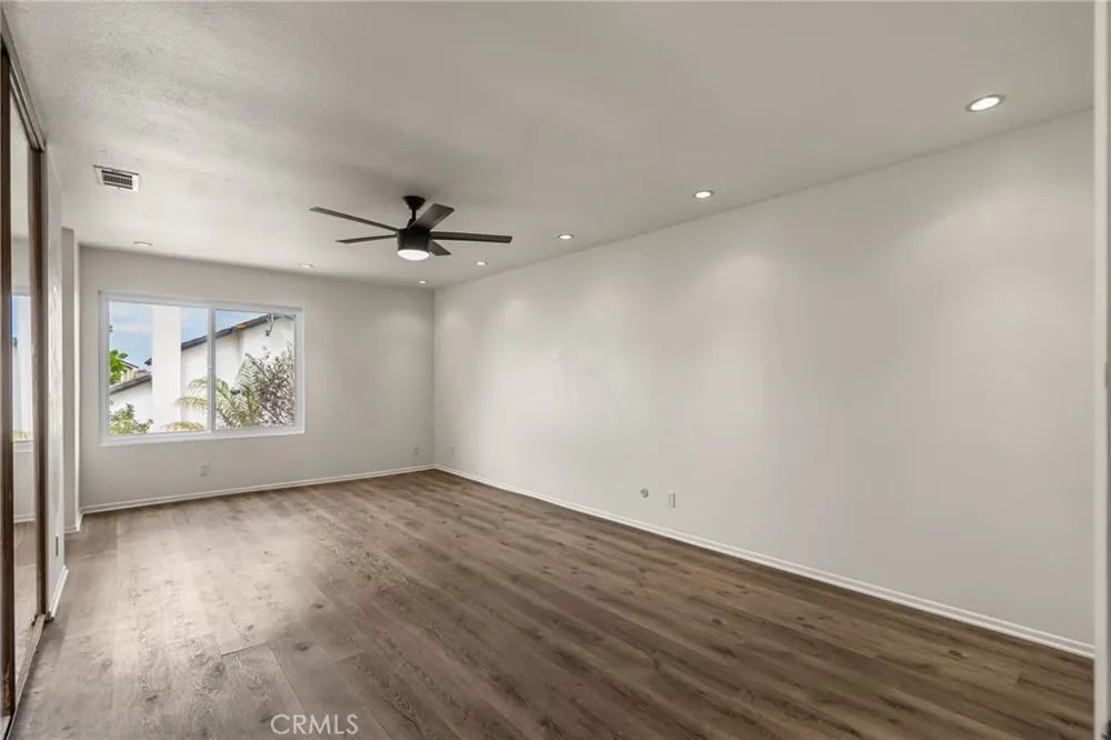 4431 Honeyglen Court Moorpark, CA 93021