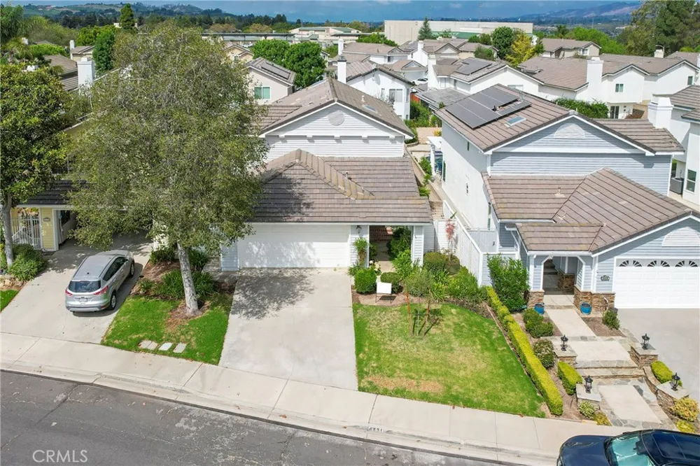 4431 Honeyglen Court Moorpark, CA 93021