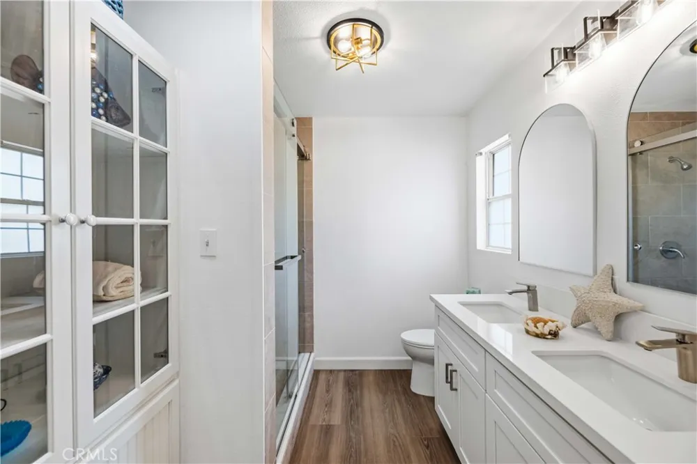 16615 Tupper Street North Hills, CA 91343