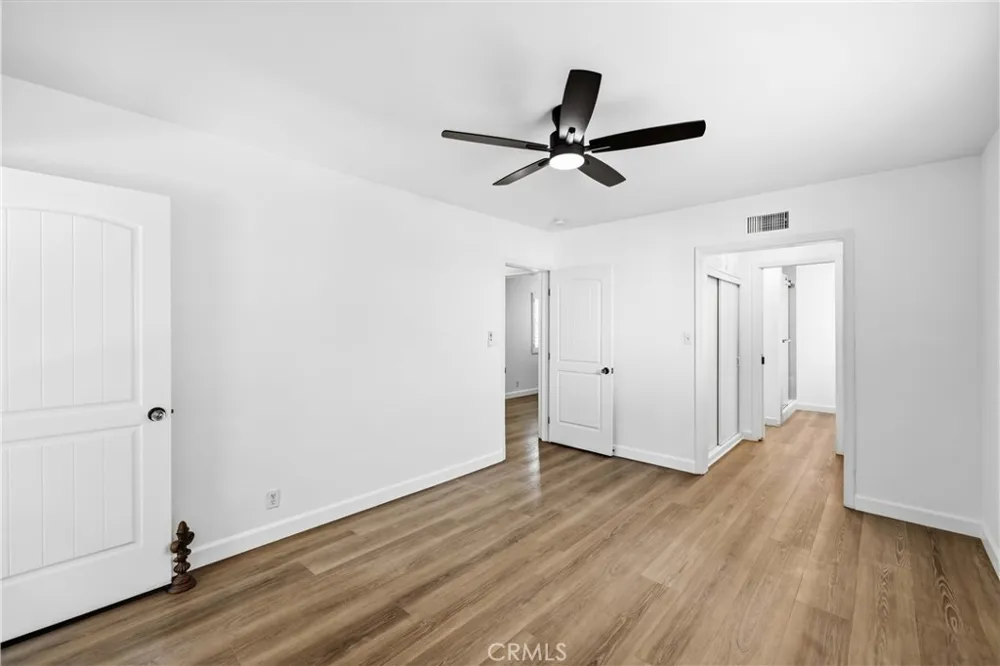 16615 Tupper Street North Hills, CA 91343