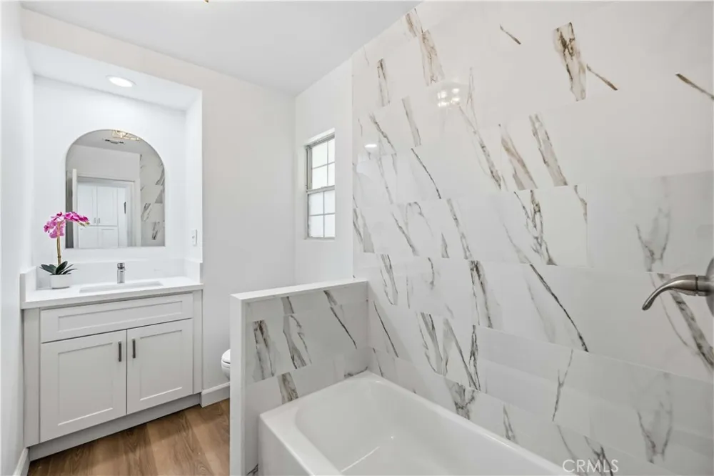16615 Tupper Street North Hills, CA 91343