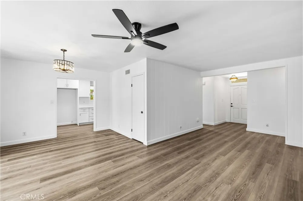 16615 Tupper Street North Hills, CA 91343