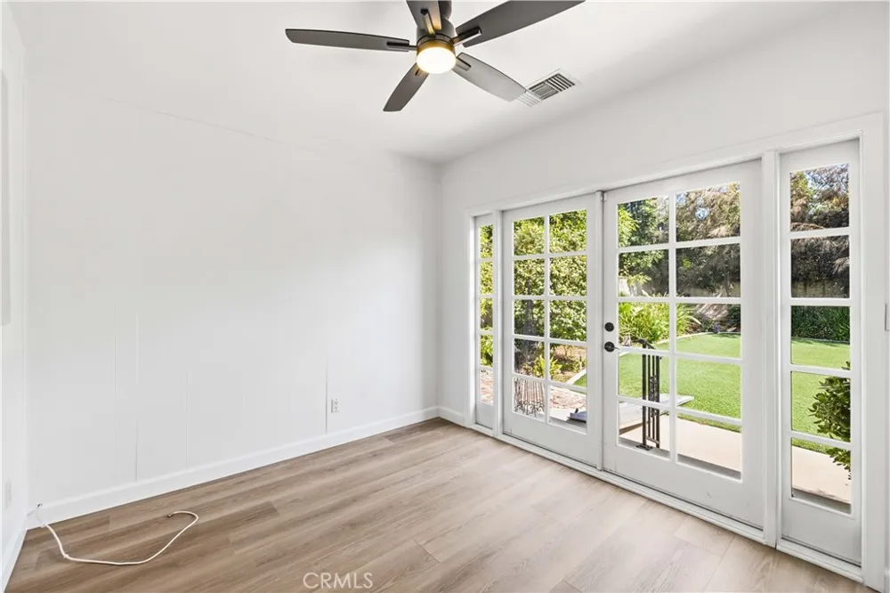 16615 Tupper Street North Hills, CA 91343