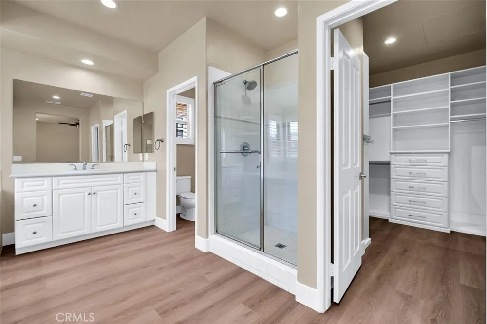 3301 Terrace Ridge Long Beach, CA 90804