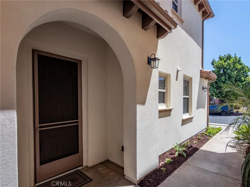 3301 Terrace Ridge Long Beach, CA 90804