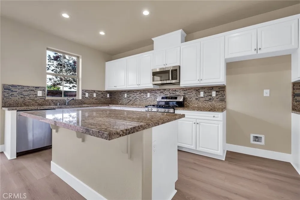 3301 Terrace Ridge Long Beach, CA 90804
