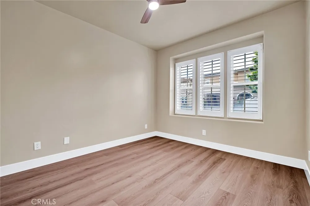 3301 Terrace Ridge Long Beach, CA 90804