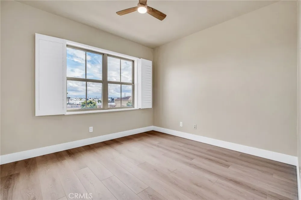 3301 Terrace Ridge Long Beach, CA 90804
