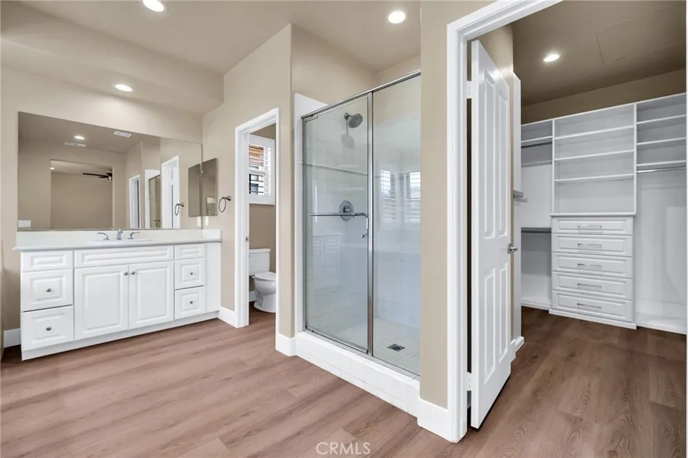 3301 Terrace Ridge Long Beach, CA 90804