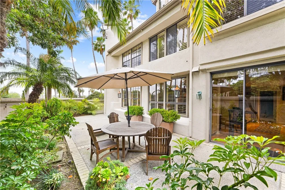 1 Sea Cove Newport Beach, CA 92660