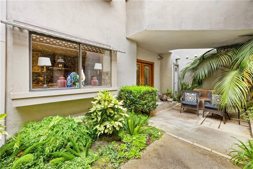 1 Sea Cove Newport Beach, CA 92660