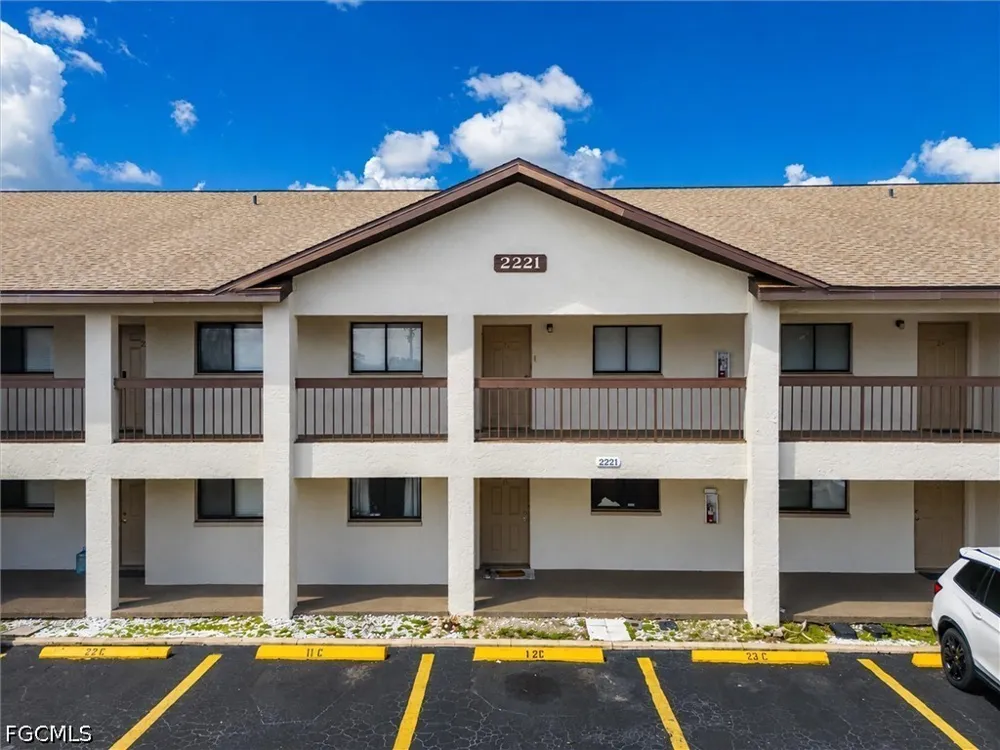 E 5th Street #21 Lehigh Acres, FL 33936